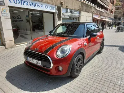 Usado Mini Cooper D 116 CV (85 kW) 2017 Rojo Utilitario