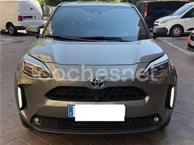 Usado Toyota Yaris Cross Active 116 CV (85 kW) 2023 Verde SUV