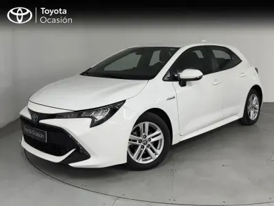 Usado Toyota Corolla Business Edition 122 CV (89 kW) 2022 Blanco classic Berlina