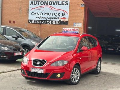 Usado Seat Altea XL Style 105 CV (77 kW) 2010 Rojo Monovolumen