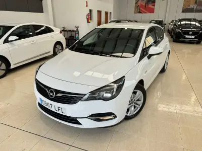 Usado Opel Astra GS Line 109 CV (80 kW) 2020 Blanco Utilitario