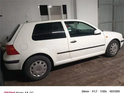 Usado VW Golf III 60 CV (44 kW) 1999 Blanco Berlina