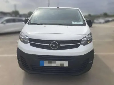 Usado Opel Vivaro 102 CV (75 kW) 2022 Blanco Monovolumen
