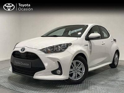 Usado Toyota Yaris Hybrid Business Edition 116 CV (85 kW) 2021 Blanco Berlina