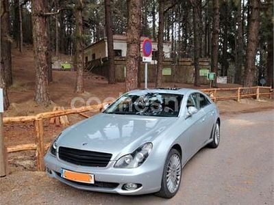 Usado Mercedes CLS500 306 CV (225 kW) 2004 Gris / plata Berlina