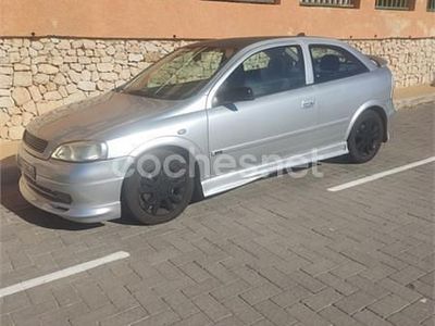 Gris / plata Usado 2000 Opel Astra Sportive Berlina | 2000 € (Buen precio)
