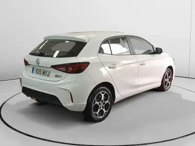 Usado MG MG3 Comfort 195 HP (143 kW) 2025 Branco Citadino