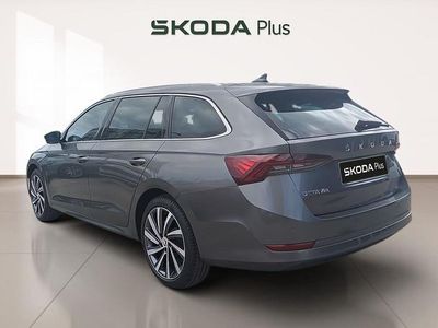 Usado Skoda Octavia Selection 150 CV (110 kW) 2025 Gris Familiar
