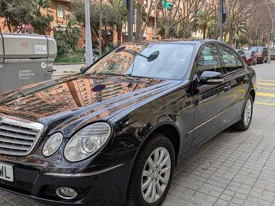 Usado Mercedes E350 Elegance 272 CV (200 kW) 2007 Negro Berlina