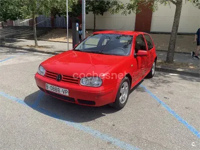 Usado VW Golf III Match 90 CV (66 kW) 1999 Rojo Berlina