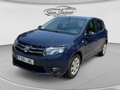 Usado Dacia Sandero Ambiance 75 CV (55 kW) 2016 Azul Berlina