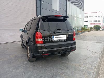 Usado Ssangyong (KGM) Rexton 165 CV (121 kW) 2006 Negro SUV