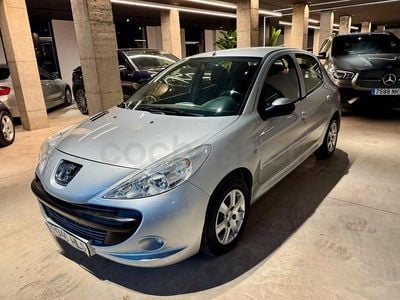 Usado Peugeot 206+ 70 CV (51 kW) 2013 Gris / plata Utilitario