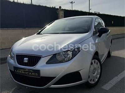 Usado Seat Ibiza SC Reference 70 CV (51 kW) 2010 Gris / plata Utilitario