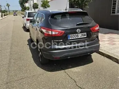 Usado Nissan Qashqai N-Connecta 110 CV (80 kW) 2016 Negro SUV