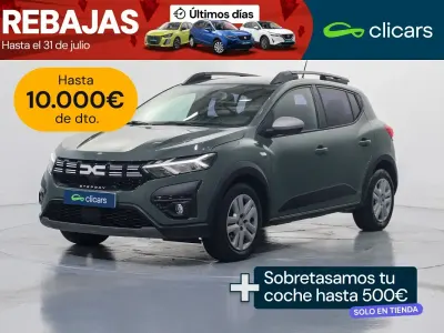 Usado Dacia Sandero Expression 100 CV (73 kW) 2023 Verde