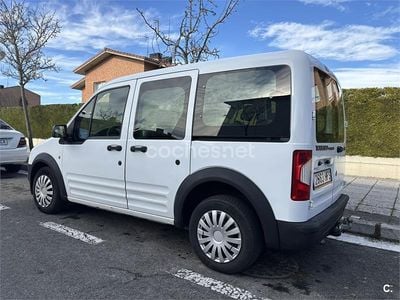 Blanco Usado 2013 Ford Tourneo Connect Trend Monovolumen | 4300 €