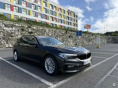 Usado BMW 525 Comfort Edition 231 CV (169 kW) 2018 Gris / plata Familiar