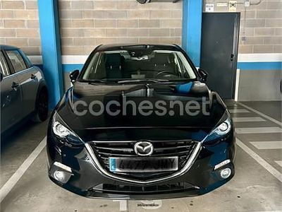 Używany Mazda 3 Luxury 120 KM (88 kW) 2016 Czarny Sedan/Limuzyna