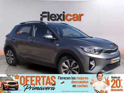 Usado Kia Stonic 84 CV (61 kW) 2024 Gris SUV
