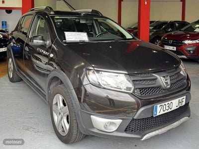 Negro Usado 2015 Dacia Sandero Stepway SUV | 10.700 € (Caro)