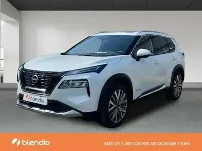 Usado Nissan X-Trail Tekna+ 204 CV (150 kW) 2025 Kori white metalizado SUV