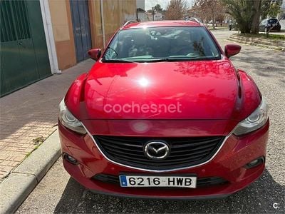 Usado Mazda 6 Luxury 150 CV (110 kW) 2014 Rojo Familiar