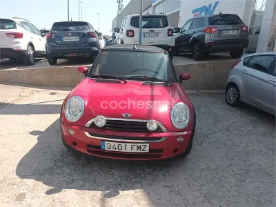 Usado Mini One Cabriolet 90 CV (66 kW) 2007 Rojo Descapotable