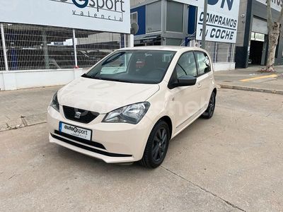 Usado Seat Mii Chic 75 CV (55 kW) 2015 Beige Utilitario