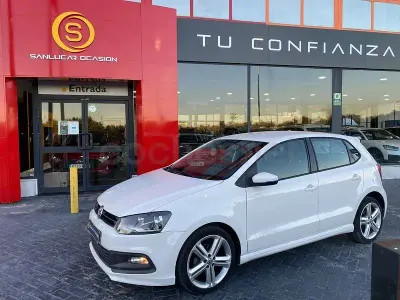 Używany VW Polo Advance 90 KM (66 kW) 2014 Biały Sedan/Limuzyna