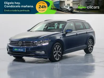 Käytetty VW Passat Executive 150 HP (110 kW) 2021 Sininen Farmari