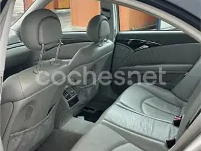 Usado Mercedes E320 Elegance 224 CV (164 kW) 2003 Azul Berlina
