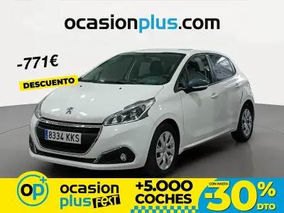 Usado Peugeot 208 Active 75 CV (55 kW) 2018 Blanco Utilitario
