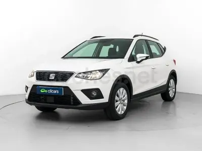 Usado Seat Arona Style 90 CV (66 kW) 2019 Blanco SUV
