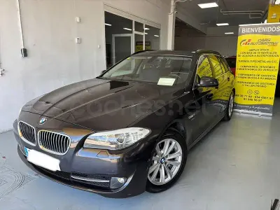 Usado BMW 530 Sport Line 258 CV (189 kW) 2011 Gris / plata Familiar