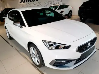 Nuevo Seat Leon FR 150 CV (110 kW) 2026 Blanco Berlina