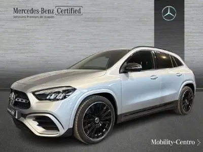 Usado Mercedes GLA200 163 CV (119 kW) 2025 Plata hightech SUV