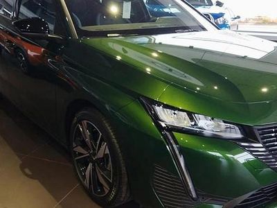 Kjr vert olivine Usado 2023 Peugeot 308 Allure Berlina | 19.860 € (Precio justo)