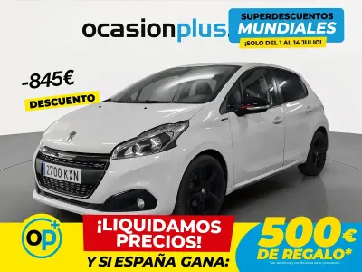 Usado Peugeot 208 GT-line 110 CV (80 kW) 2019 Blanco Utilitario