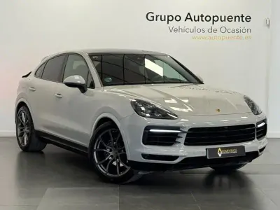 Usado Porsche Cayenne 440 CV (323 kW) 2019 Gris / plata SUV