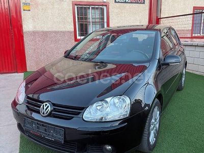 Usado VW Golf IV Highline 105 CV (77 kW) 2006 Negro Berlina