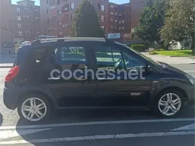 Usado Renault Scenic E-Tech Dynamique 130 CV (95 kW) 2007 Beige Monovolumen