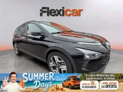 Usado Hyundai Bayon 100 CV (73 kW) 2021 Negro SUV