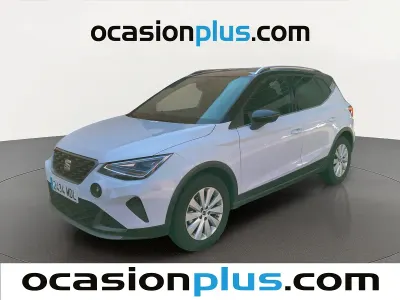 Usado Seat Arona FR 110 CV (80 kW) 2023 Blanco SUV