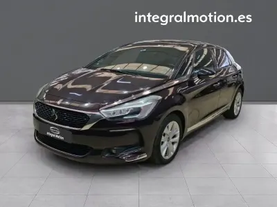 Usado DS Automobiles DS5 Style 119 CV (87 kW) 2017 Negro Utilitario