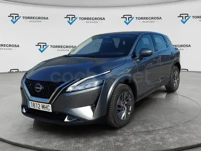 Usado Nissan Qashqai Acenta 140 CV (102 kW) 2023 Gris / plata SUV