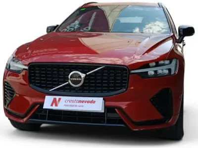 Usado Volvo XC60 R-Design 197 CV (144 kW) 2022 Rojo SUV