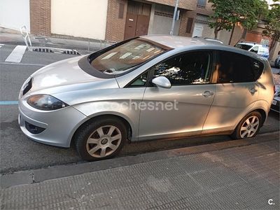 Usado Seat Altea Stylance 102 CV (75 kW) 2004 Gris / plata Monovolumen