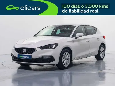Usado Seat Leon Style 110 CV (80 kW) 2024 Blanco Utilitario