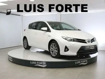 Usado Toyota Auris Hybrid